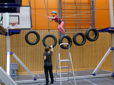 Kinder turnen blind